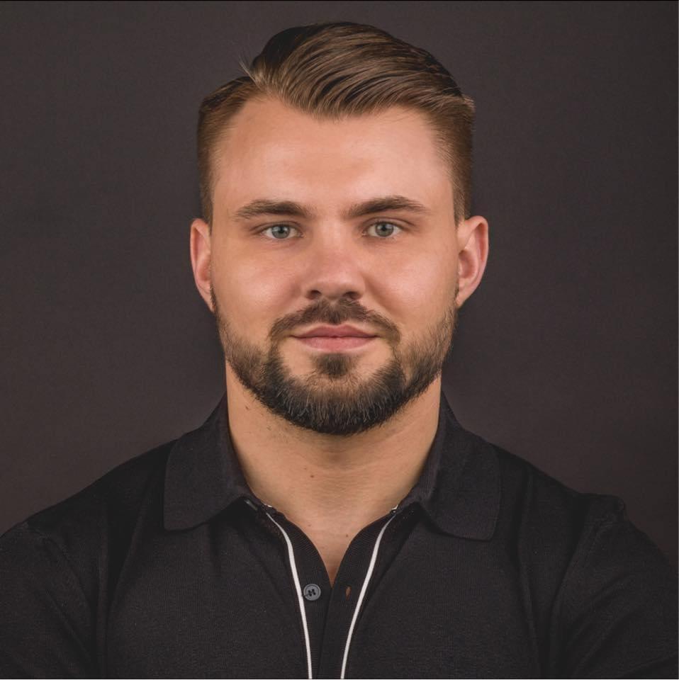 Dr. Vlad Buga, medic specialist chirurgie dento-alveolară